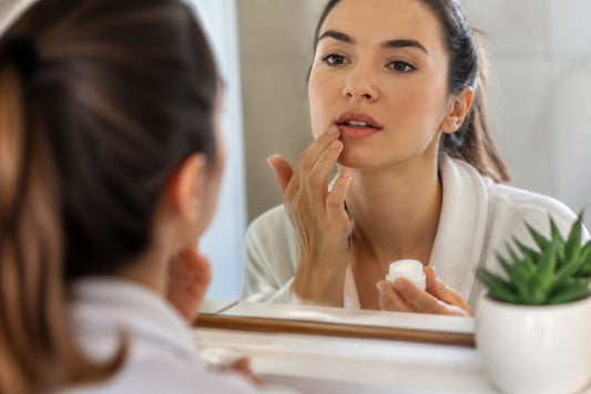 How to Hide a Cold Sore Naturally: 7 Fast Fixes